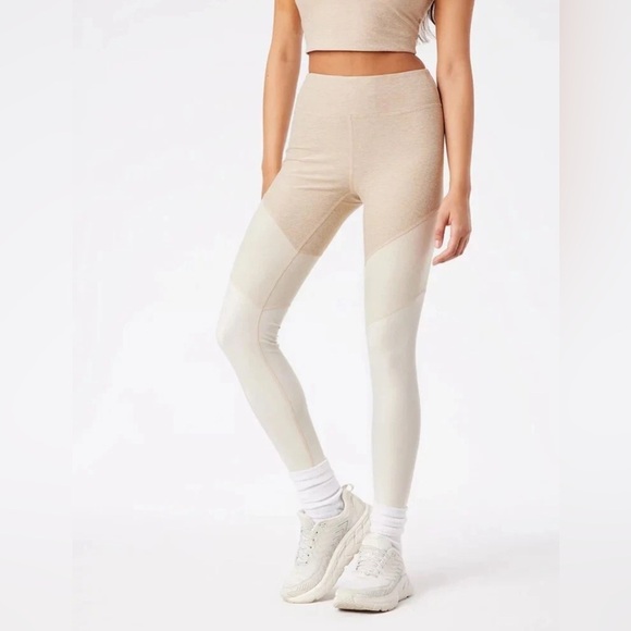 Outdoor Voices 7/8 Tri-Tone Leggings Desert/Oatmeal/Cloud Size S High Rise - Picture 1 of 6